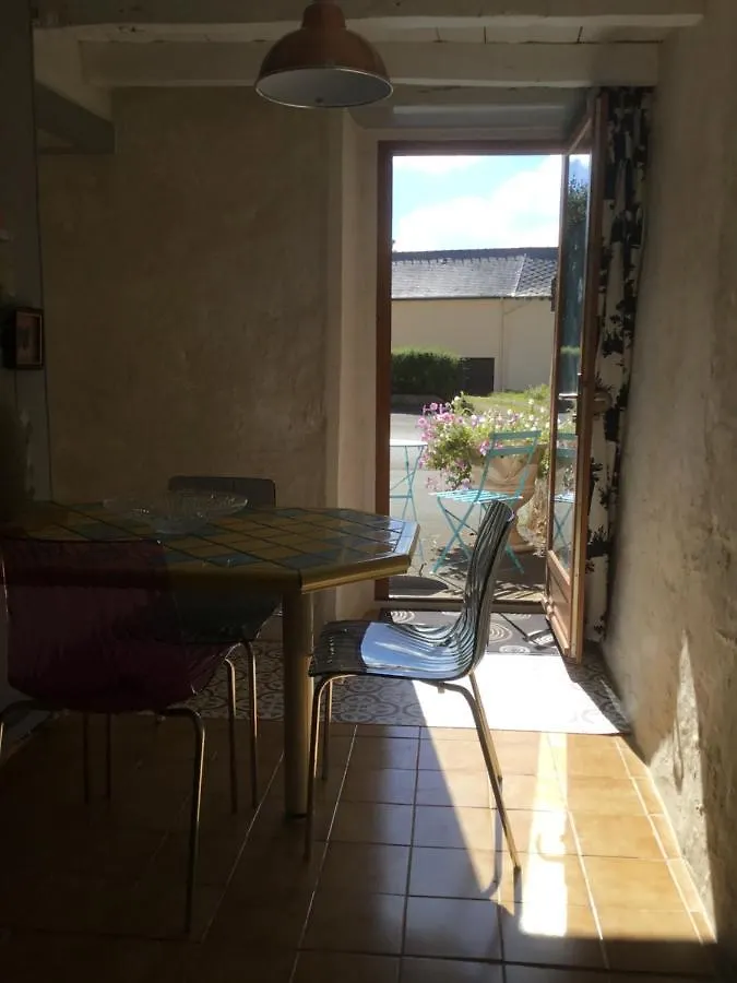 Hébergement de vacances Villa Petite Maison de bourg à La Chapelle-Blanche